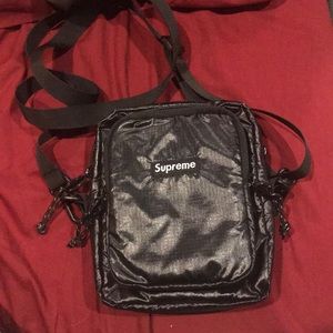 COPY - Supreme shoulder bag